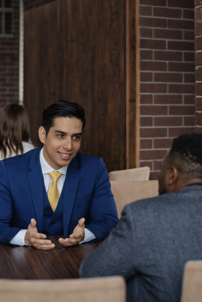 Dr. Rafael Brunszwick